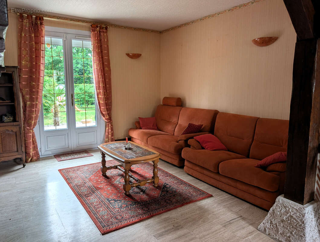 Maison familiale avec jardin à CHECY (45) - photo 3