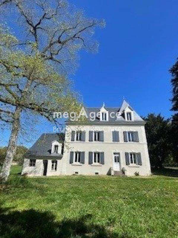 Maison à SAINT-SAUVEUR