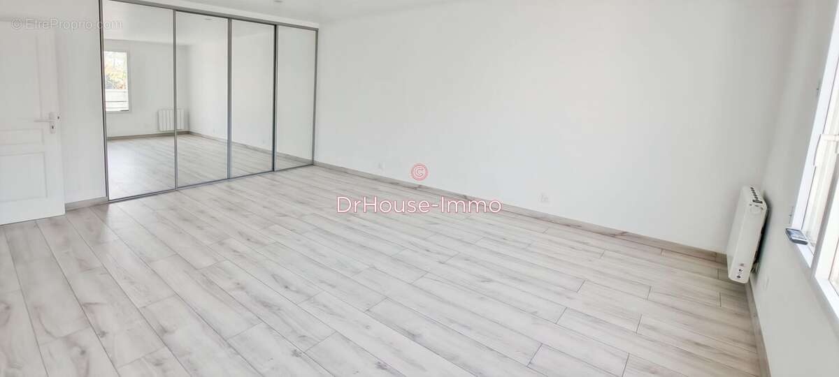 Maison à BRIE-COMTE-ROBERT