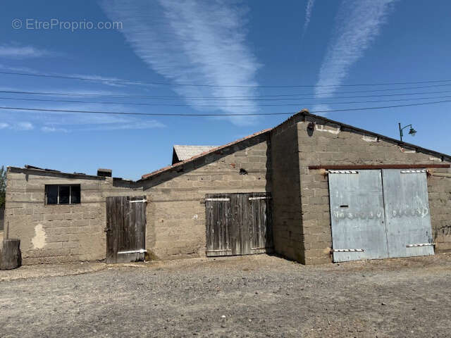 Terrain à L&#039;HOPITAL-LE-GRAND