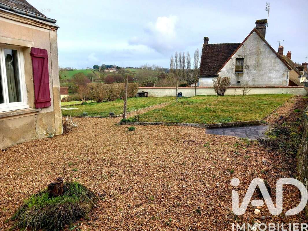 Photo 7 - Maison à TRIZAY-COUTRETOT-SAINT-SERGE