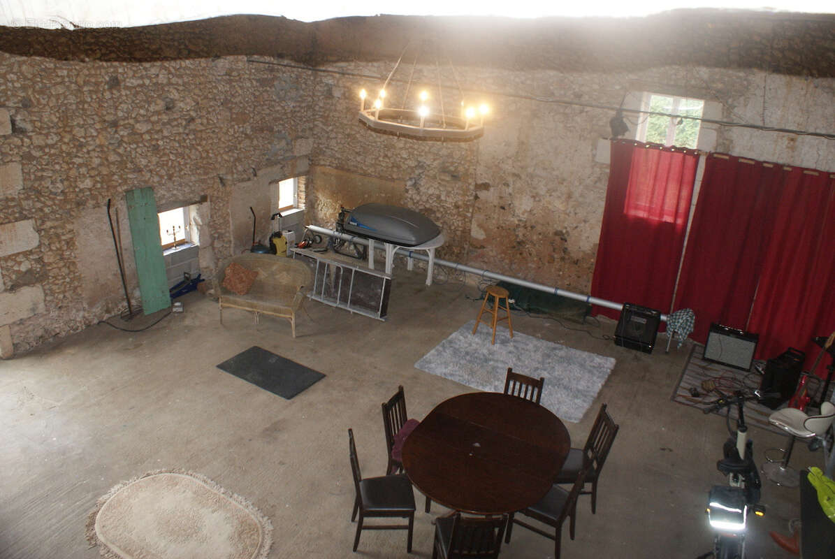 Maison à VANXAINS