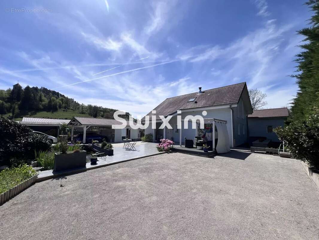 Maison à MOIRANS-EN-MONTAGNE