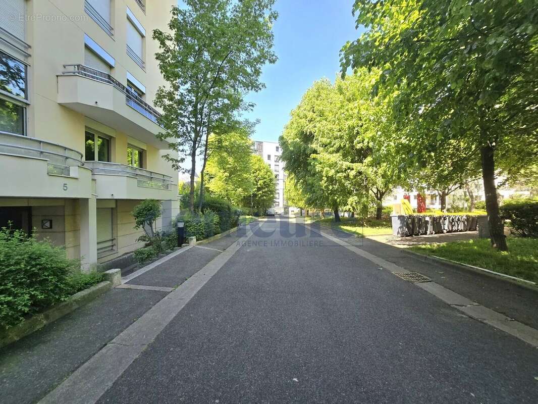 Appartement à ISSY-LES-MOULINEAUX