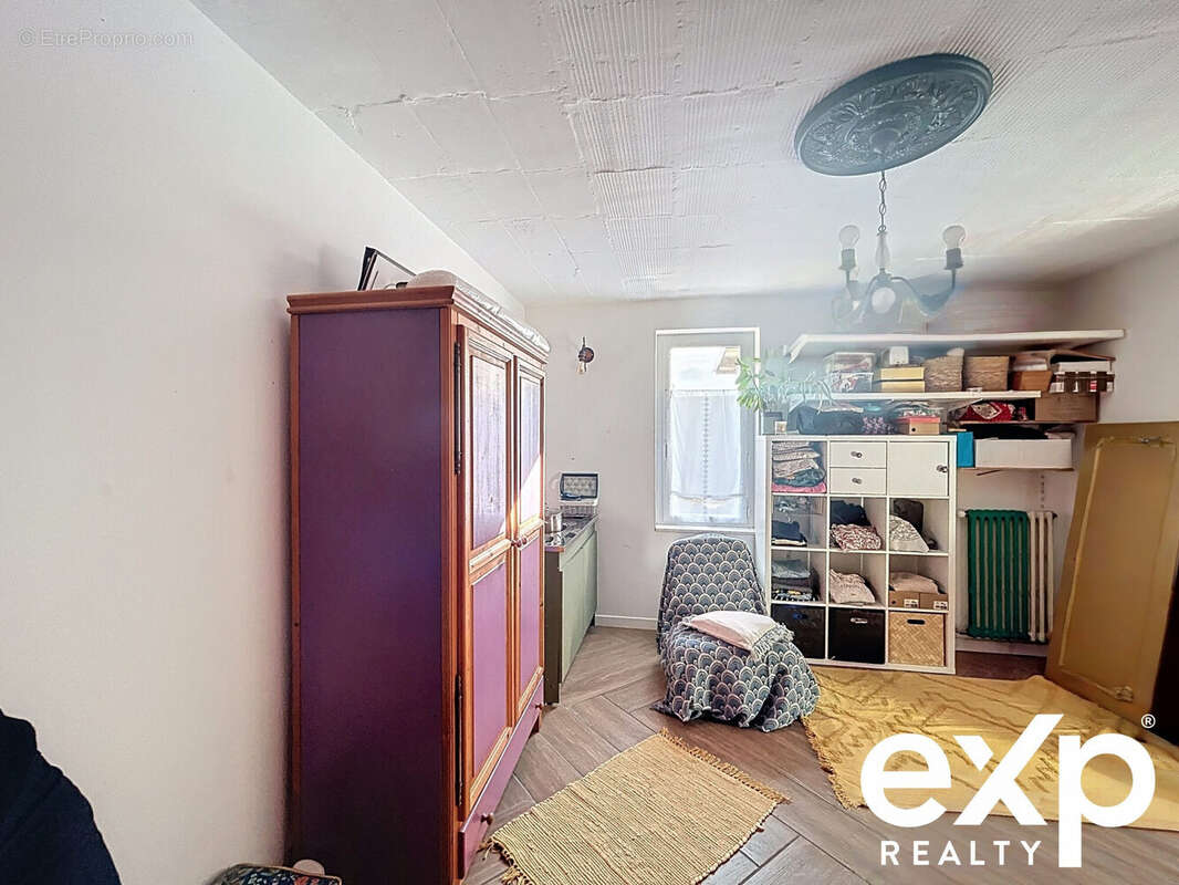 ATELIER rdc - Maison à BOUSSAY