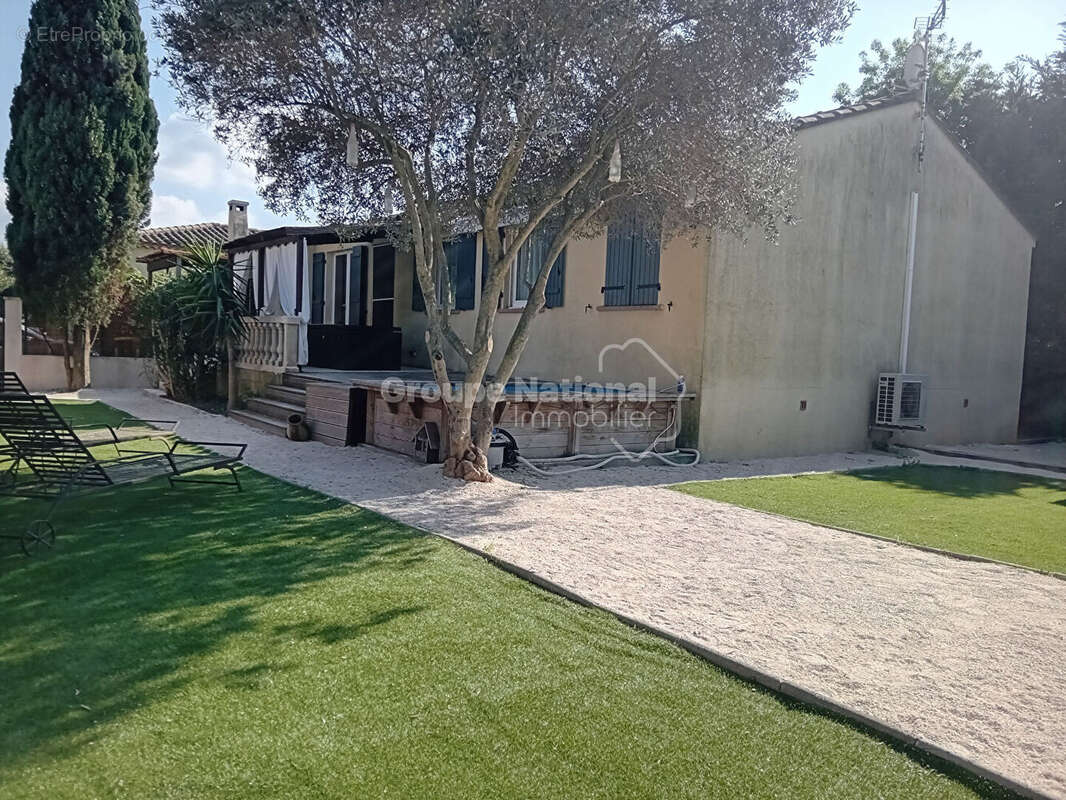 Maison à SAINT-ETIENNE-DU-GRES