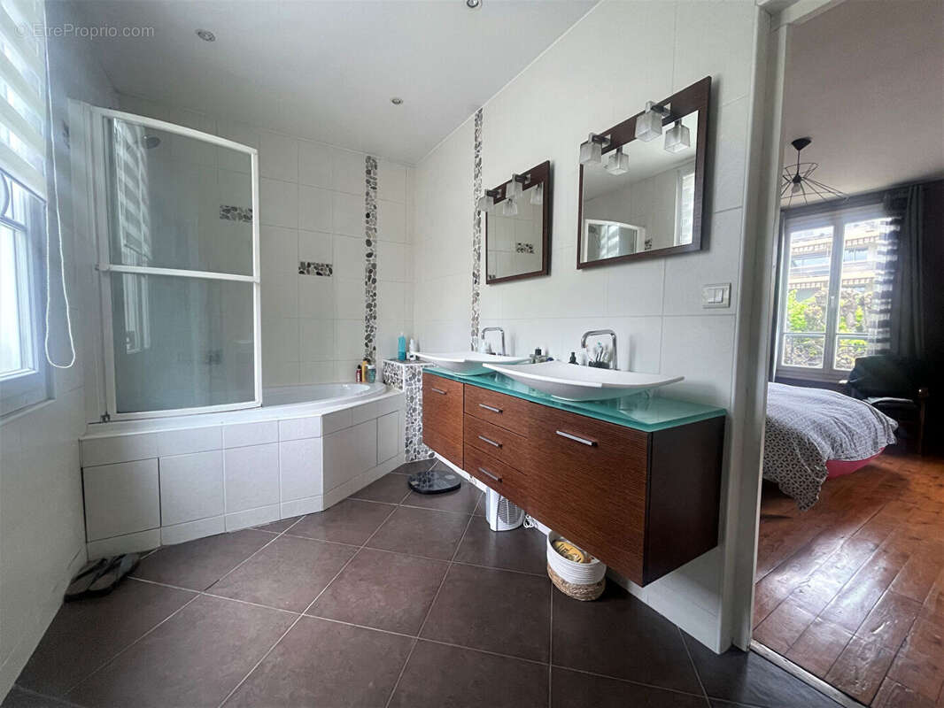 Maison à ENGHIEN-LES-BAINS