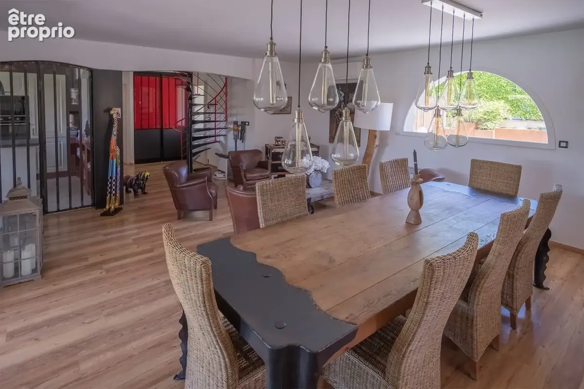 6733- MONTMERLE SUR SAONE Villa d'exception - photo 5