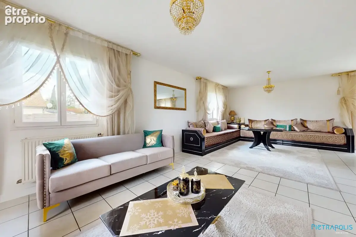 Maison 5 pièces 124 m² à vendre à Saint-Remy (71100) - photo 2