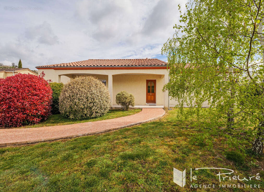 Maison à LESCURE-D'ALBIGEOIS