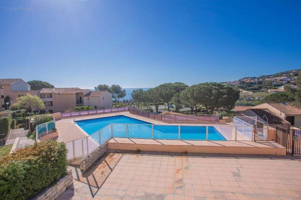Photo 8 - Appartement à ROQUEBRUNE-SUR-ARGENS