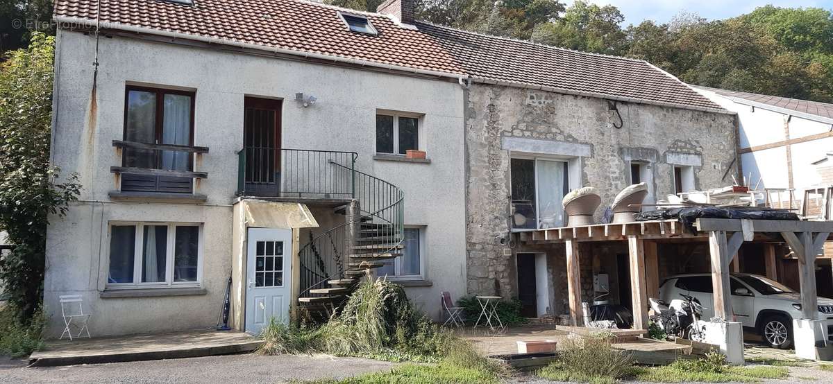 MAISON ET ENTREPOT COTE JARDIN - Autre à NOISY-SUR-OISE