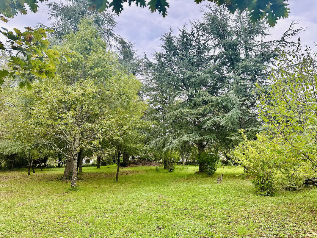 Maison à TOUR-DE-FAURE