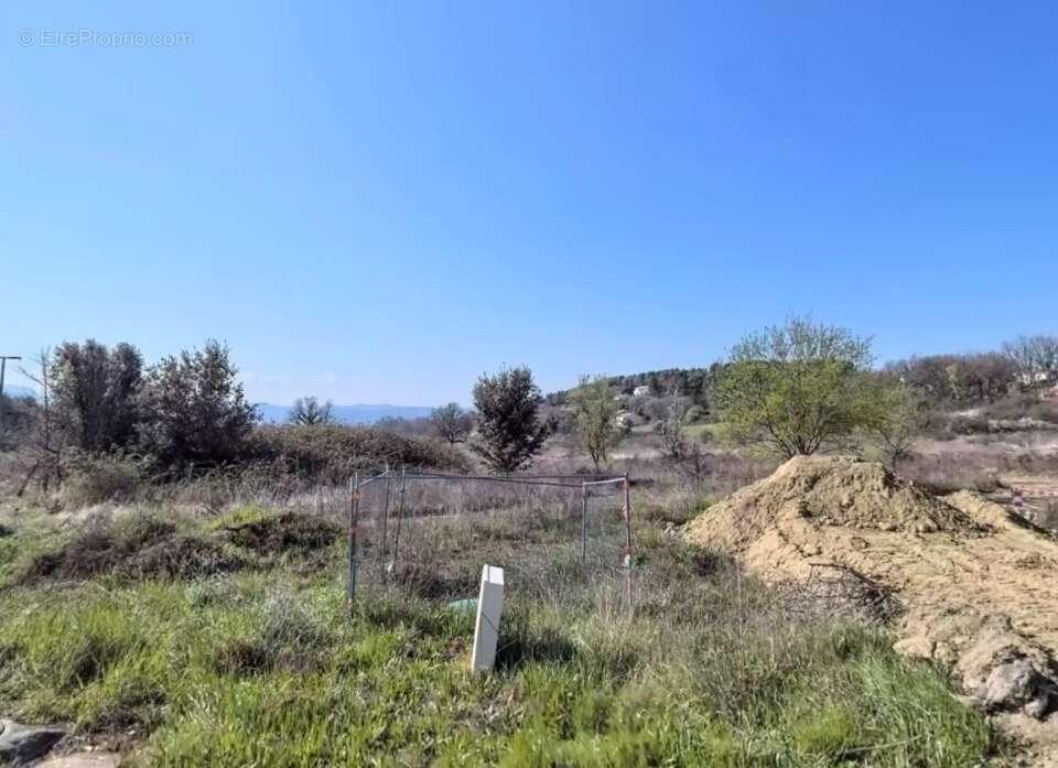 Terrain 444 m² à Pertuis  - photo 3