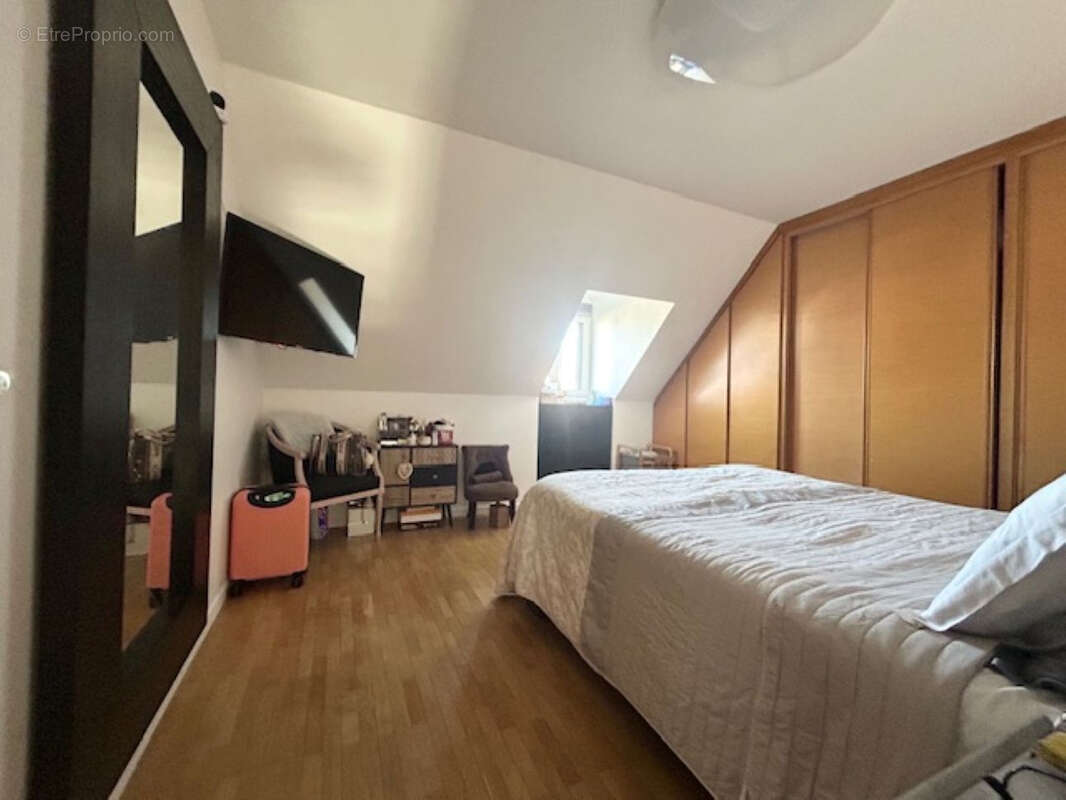 Maison à SARTROUVILLE