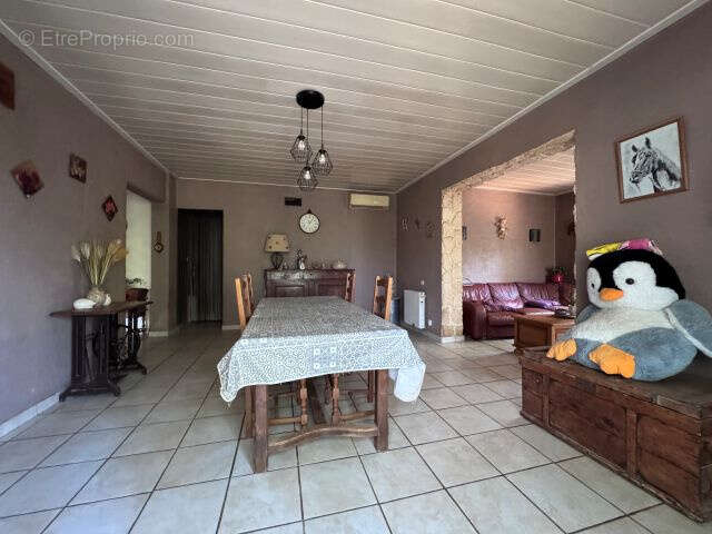 Appartement t5 en rez de villa avec terrasse et piscine a vendre sur mirabeau - photo 6