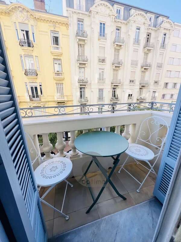 Appartement à MENTON