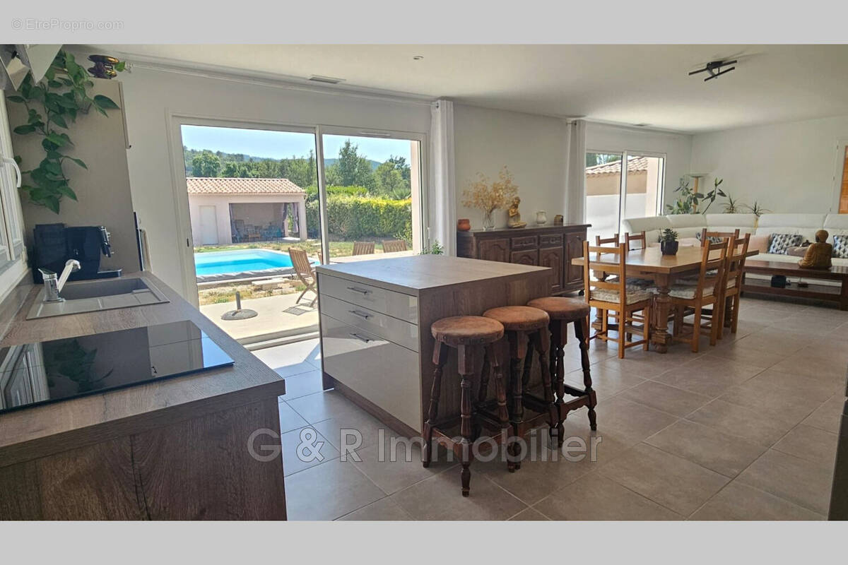 Maison 120 m² à Auriol  - photo 2