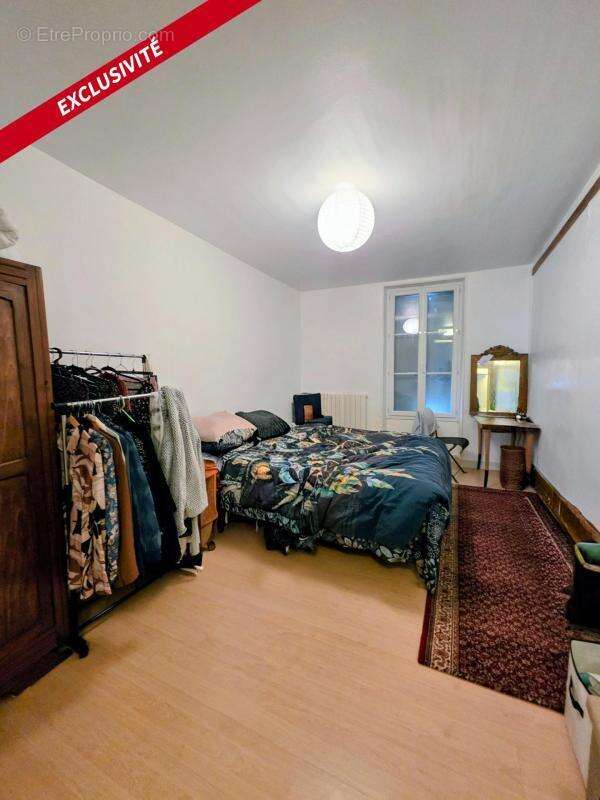 Appartement à SAINT-JEAN-D'ANGELY