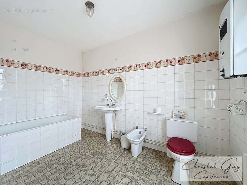 Maison à CHATEAU-DU-LOIR