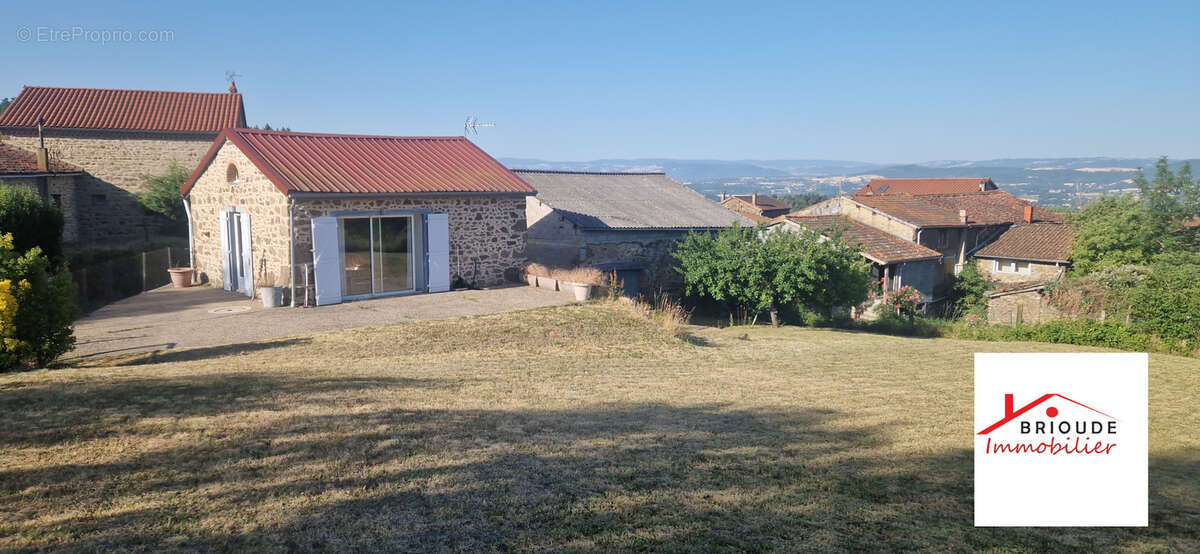 Maison à CHASSAGNES
