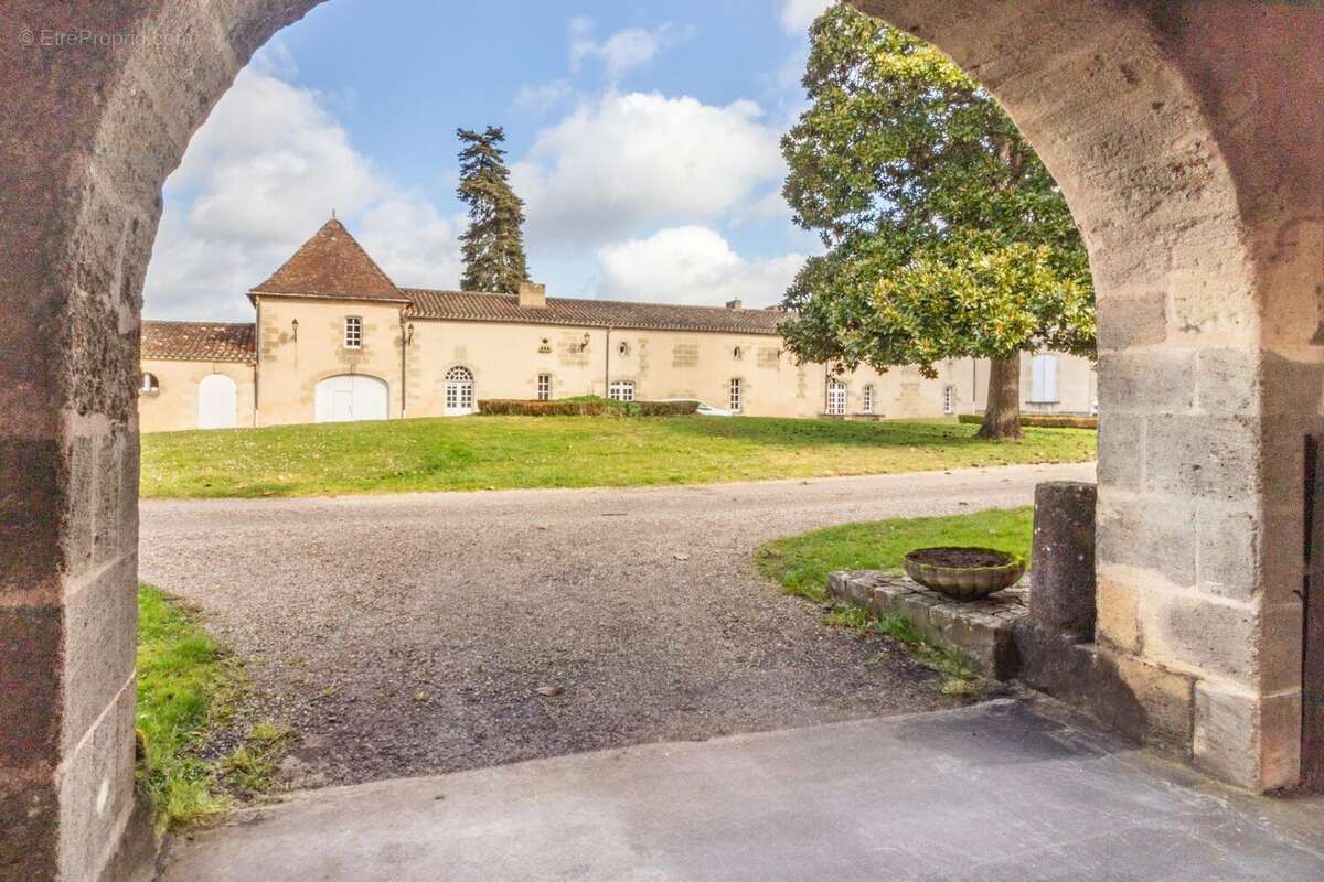 Autre à BORDEAUX
