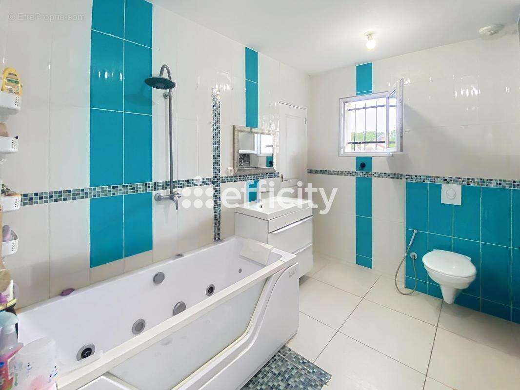 Maison 135 m² à Villemandeur  - photo 19