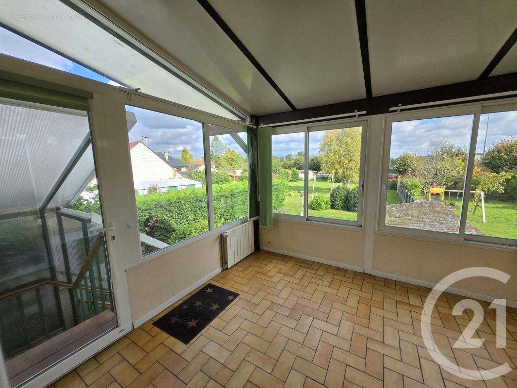 Maison à PONT-SAINTE-MAXENCE