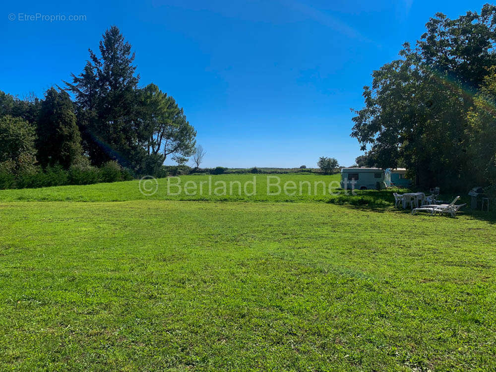 Maison en pierres avec dépendances et grand terrain - Pretty - photo 22