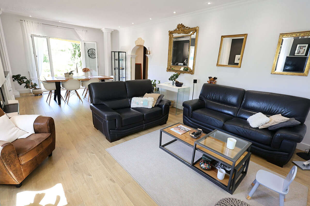 Villa Le Tignet 130 m² avec piscine et sous sol - photo 13