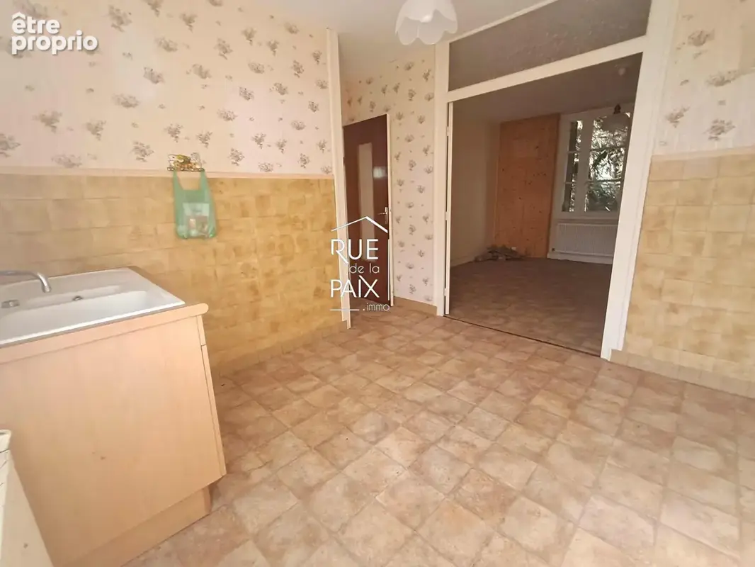 Maison sur sous sol avec jardin sur la commune de Thuré - photo 6