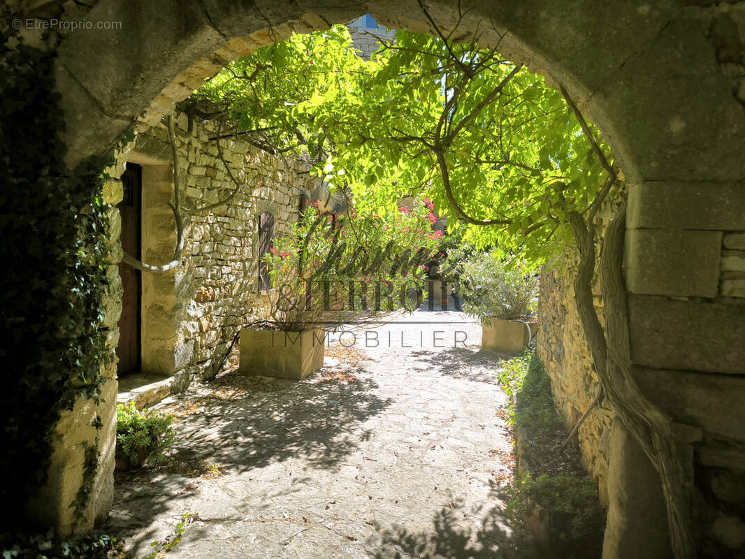 Maison à UZES