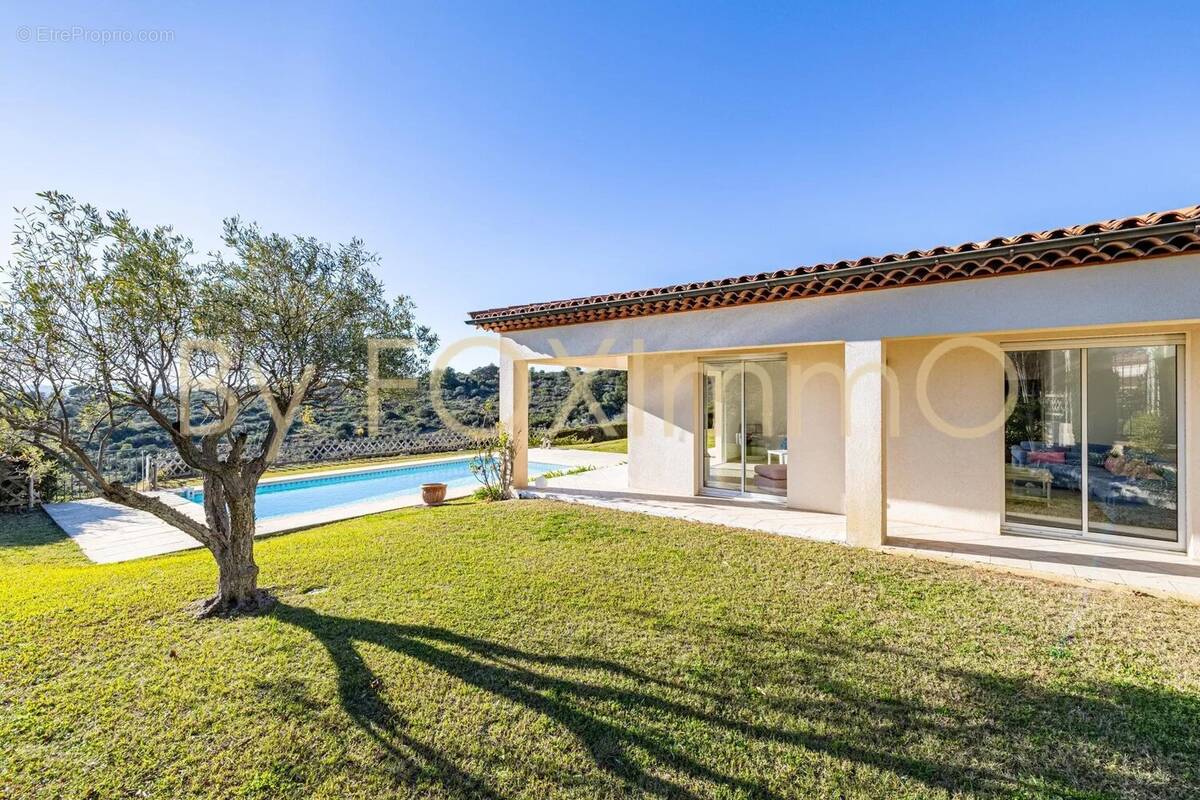 Maison à VILLENEUVE-LOUBET