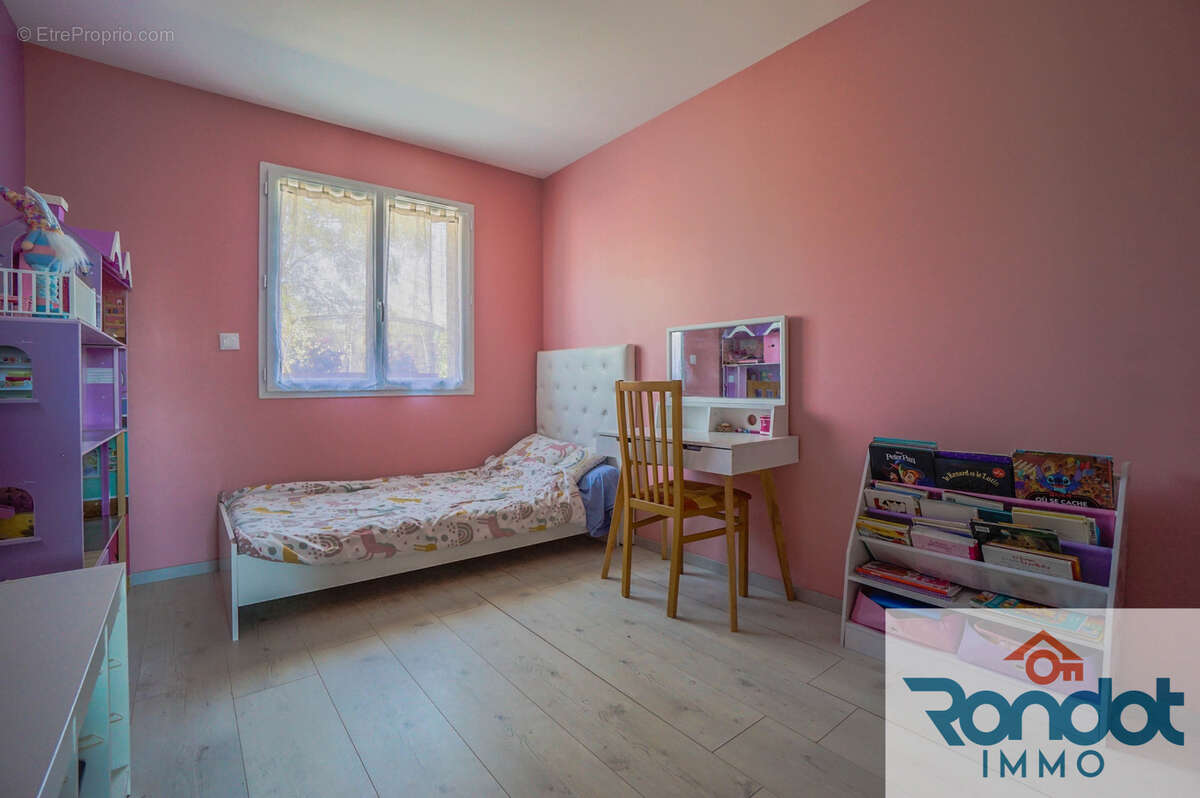 Maison 5 pièces / 3 chambres / 93 m2 / 676 m2 - photo 6