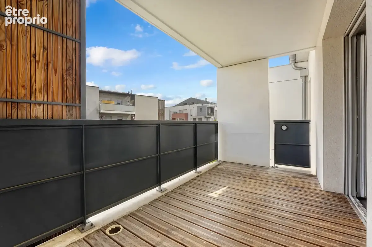 En exclusivité ! Dernier étage ! Appartement T2 de 47 m2 au 2ᵉ et dernier étage   Secteur Lalande. - photo 2