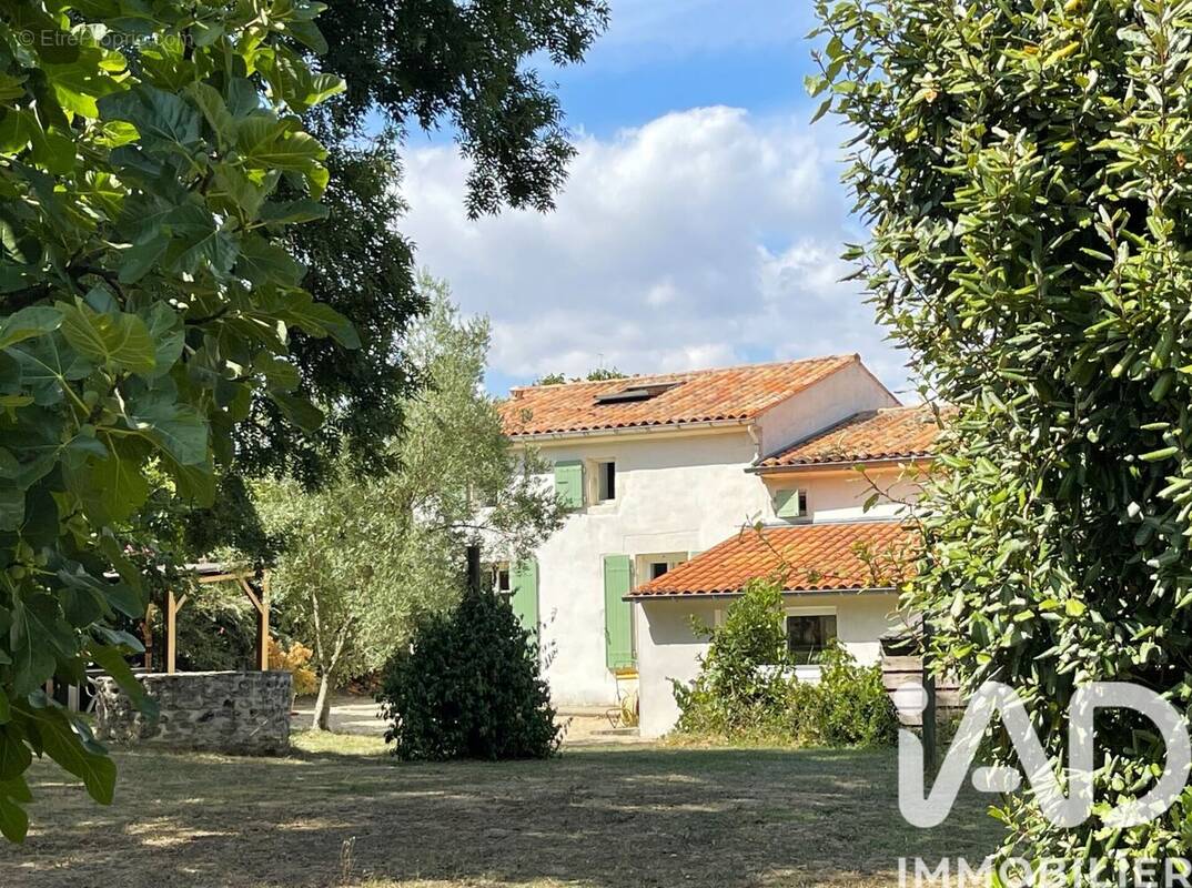 Photo 1 - Maison à TONNAY-CHARENTE