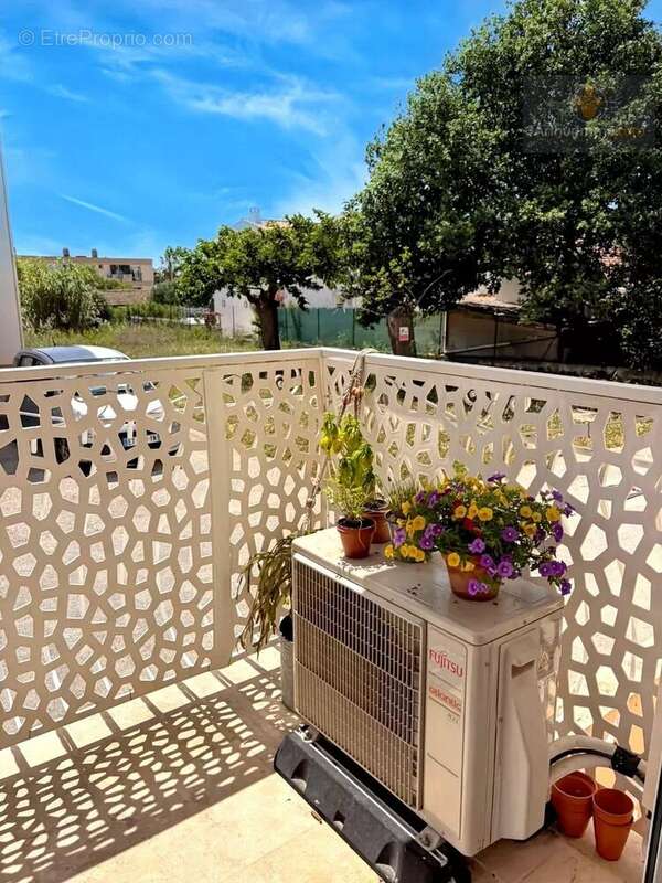 Appartement à SIX-FOURS-LES-PLAGES