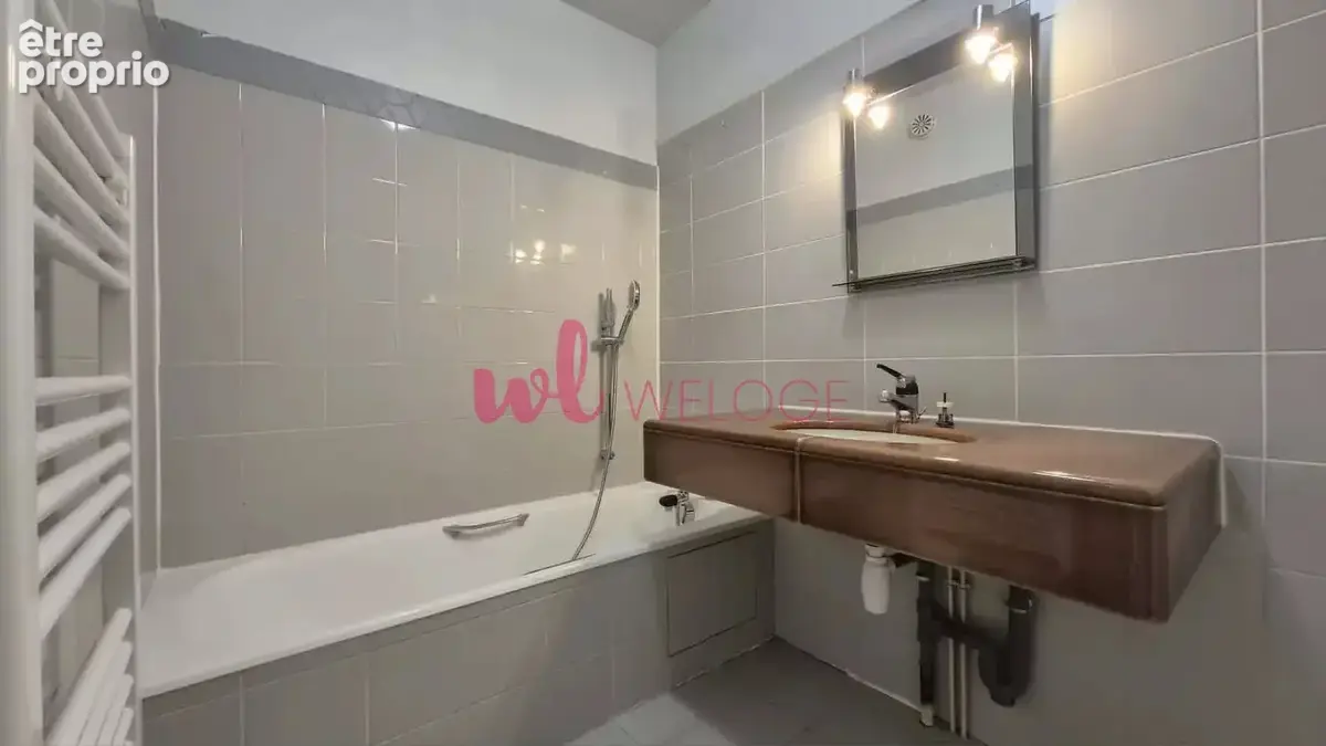 T3 lumineux, grand balcon et box ferme quai gillet - photo 13