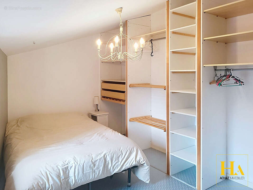 Duplex avec terrasse et annexe sans charge de copropriété - photo 11