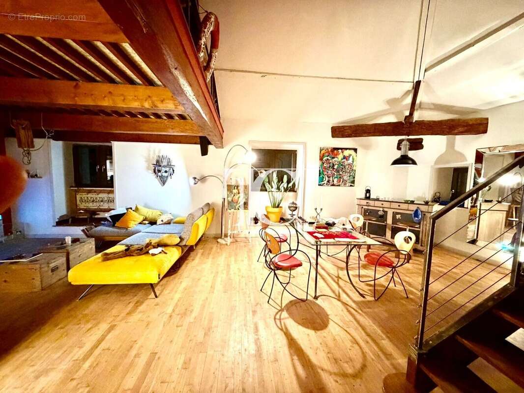 Appartement à AUBENAS