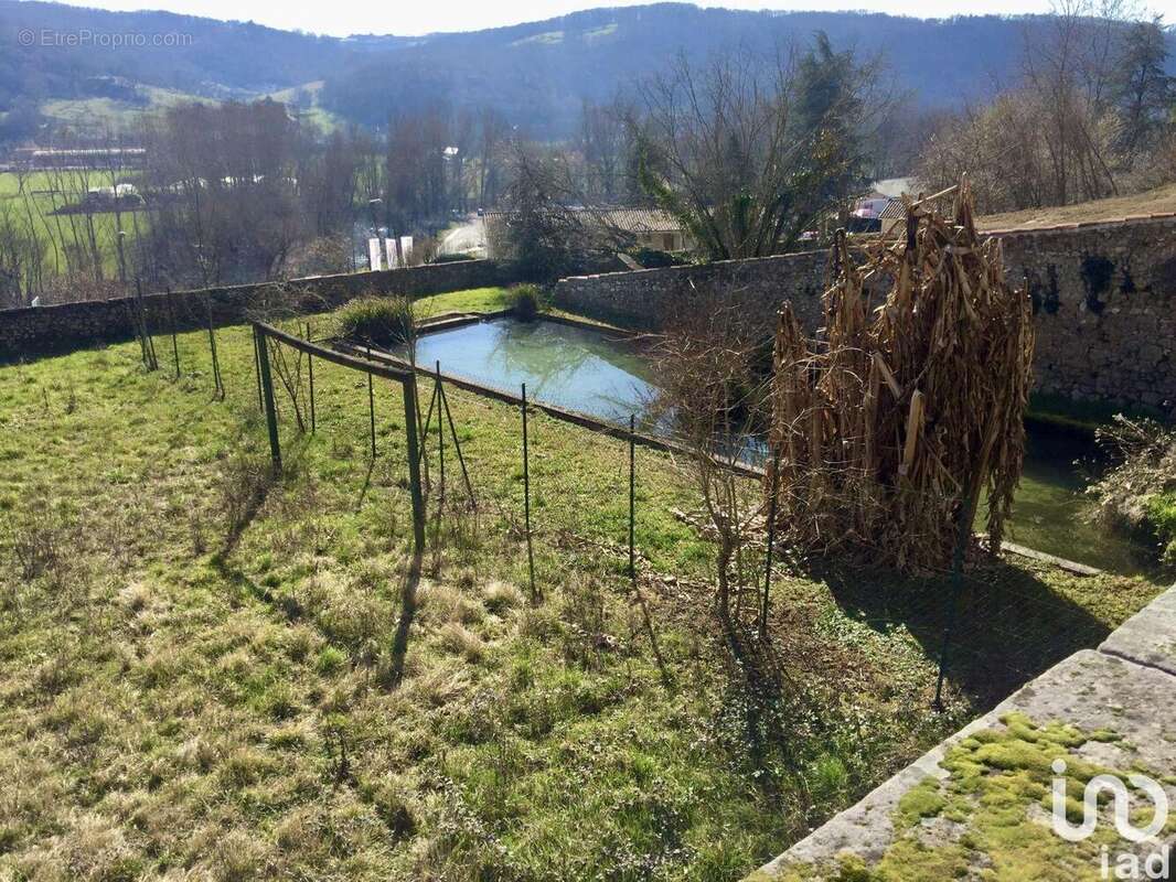 Maison 800 m² à Figeac  - photo 6