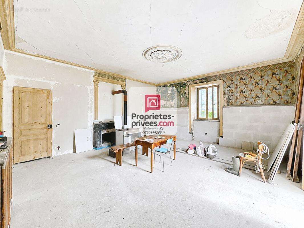 Maison de caractère à rénovée avec corps de ferme 621 m2 Coise Saint Jean Pied Gauthier - photo 7
