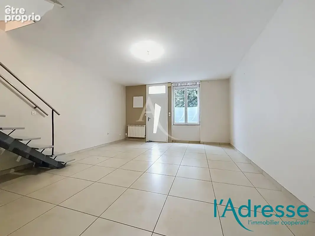 Maison de ville à vendre Ernée centre-ville 76 m², terrasse - photo 3
