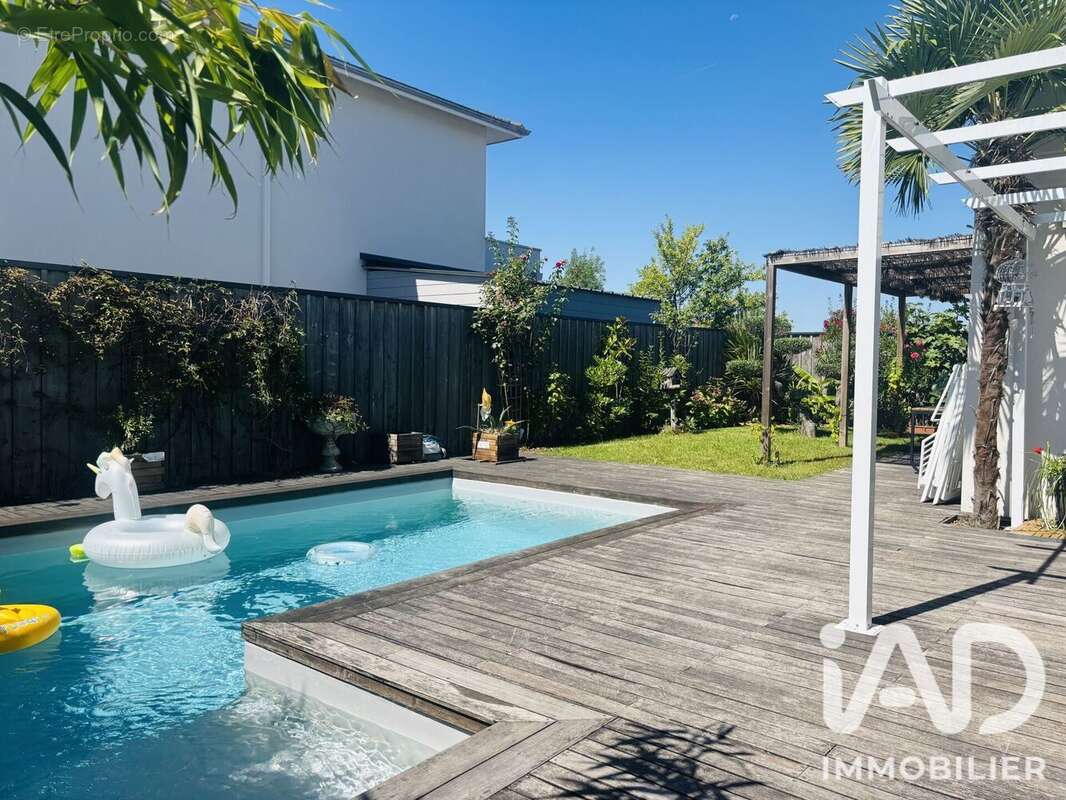Maison 128 m² à Artigues-Pres-Bordeaux  - photo 3