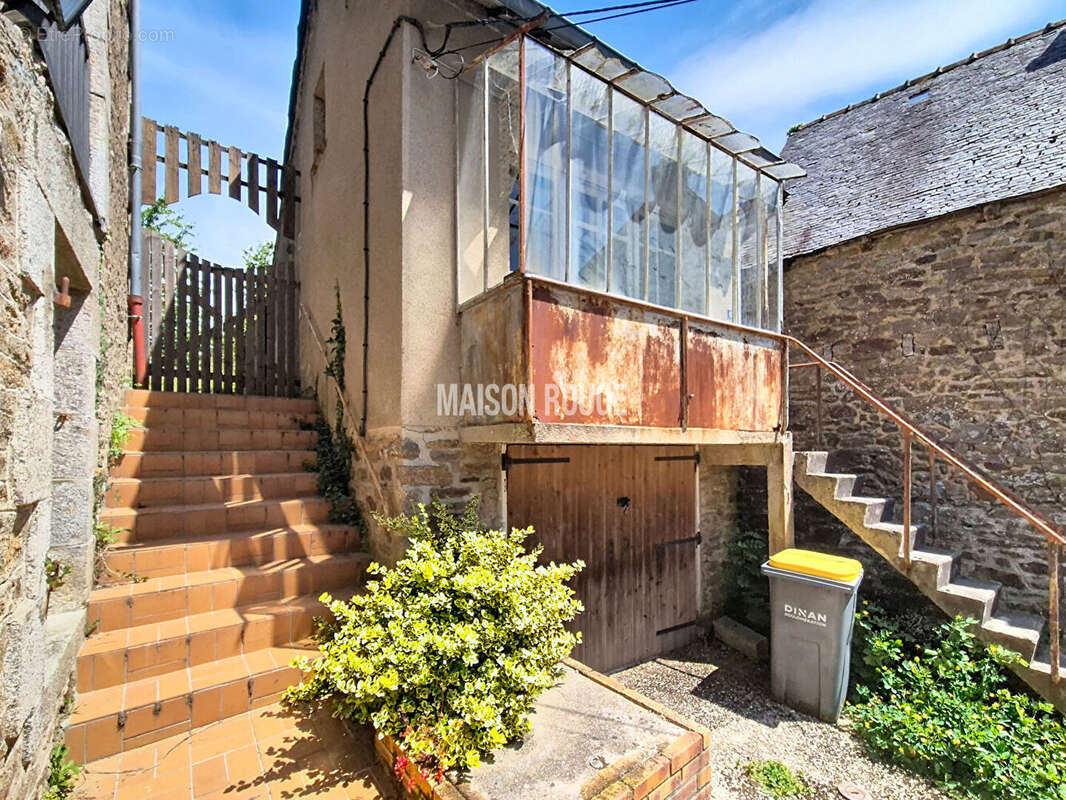 Maison à LANVALLAY