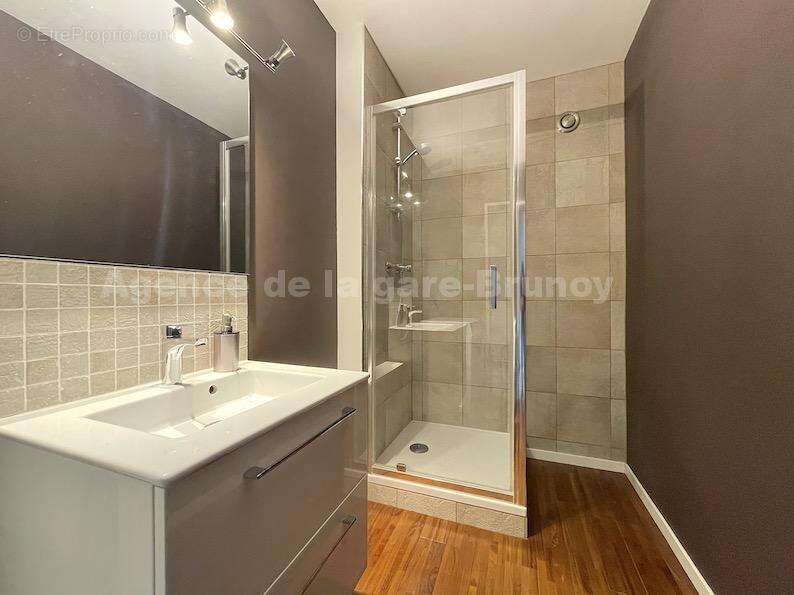 SDE - Appartement à BRUNOY
