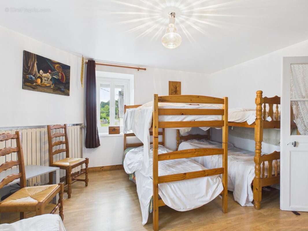 Maison 100 m² à Muneville-Le-Bingard  - photo 9