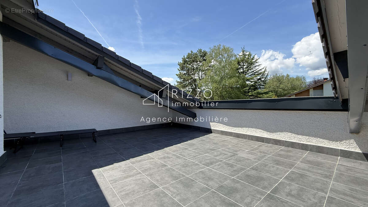Maison à PREVESSIN-MOENS