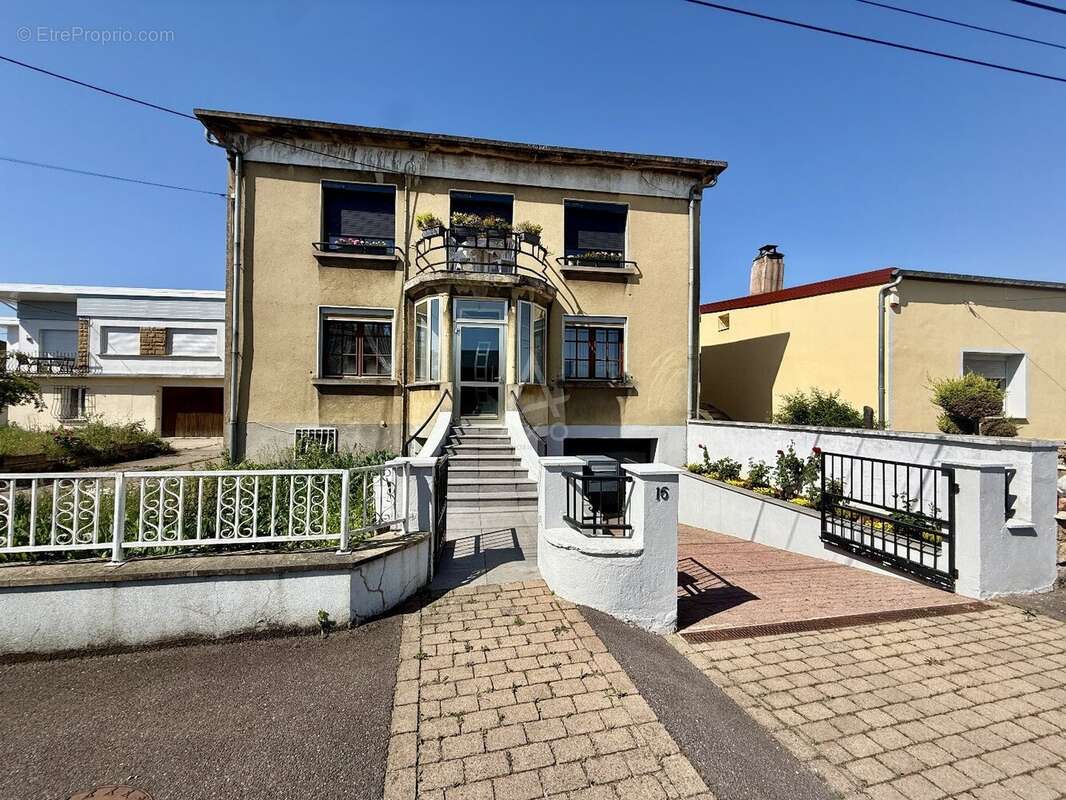 Appartement à SAINTE-MARIE-AUX-CHENES