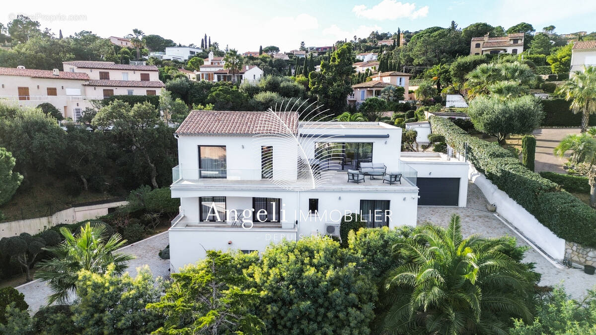 Maison à FREJUS